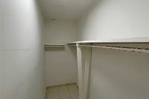 4721 NW 7th St, Miami, FL 33126 - Photo 7