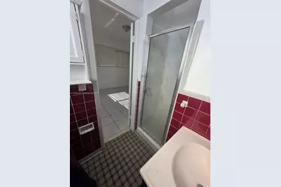 7155 Rue Notre Dame #10, Miami Beach, FL 33141 - Photo 5