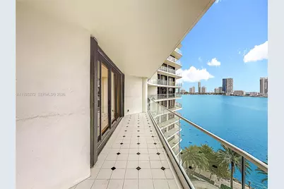 2800 Island Blvd #902, Aventura, FL 33160 - Photo 15