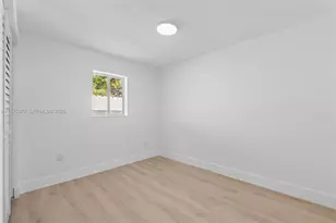 2285 NW 89th St, Miami, FL 33147 - Photo 13