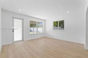 2285 NW 89th St, Miami, FL 33147 - Photo 7