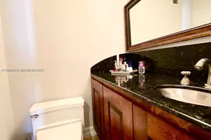 100 Lincoln Rd, Miami Beach, FL 33139 - Photo 17