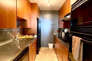 100 Lincoln Rd, Miami Beach, FL 33139 - Photo 7