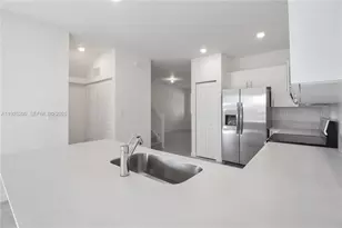 2747 SE 25th Ave, Homestead, FL 33035 - Photo 11
