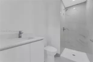 700 NE 24th St, Miami, FL 33137 - Photo 29