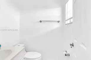 5130 SW 40th Ave, Dania Beach, FL 33314 - Photo 5