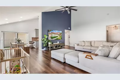 2865 Gettysburg Ln, West Palm Beach, FL 33409 - Photo 5