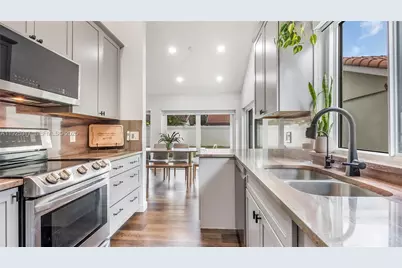 2865 Gettysburg Ln, West Palm Beach, FL 33409 - Photo 11