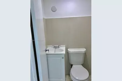 1101 SW 8th St #Retail 1109, Miami, FL 33130 - Photo 9