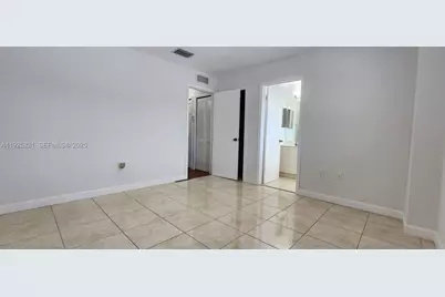 2940 SE 15th Ter #2940, Homestead, FL 33035 - Photo 3