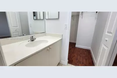 2940 SE 15th Ter #2940, Homestead, FL 33035 - Photo 11