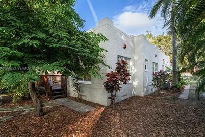 828 NW 9th Ave, Miami, FL 33136 - Photo 25