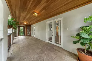 828 NW 9th Ave, Miami, FL 33136 - Photo 5