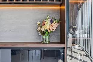 601 NE 36th St, Miami, FL 33137 - Photo 23