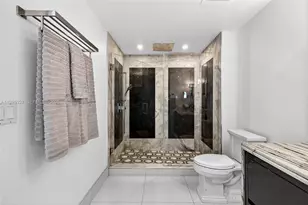 601 NE 36th St, Miami, FL 33137 - Photo 37