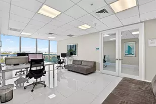 601 NE 36th St, Miami, FL 33137 - Photo 63