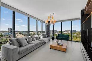 601 NE 36th St, Miami, FL 33137 - Photo 3