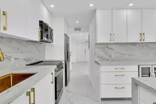 230 174th St, Sunny Isles Beach, FL 33160 - Photo 17