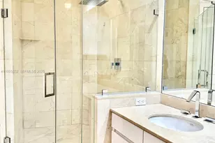 808 Brickell Key Dr, Miami, FL 33131 - Photo 15