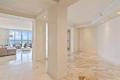 808 Brickell Key Dr #3304, Miami, FL 33131 - Photo 7