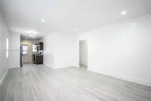 330 84th St, Miami Beach, FL 33141 - Photo 3