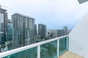 41 SE 5th St, Miami, FL 33131 - Photo 35