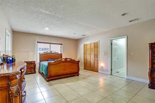 631 E 53rd St, Hialeah, FL 33013 - Photo 7