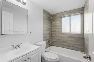 980 NE 170th St, North Miami Beach, FL 33162 - Photo 11