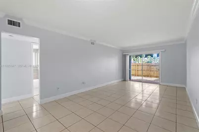 980 NE 170th St #118, North Miami Beach, FL 33162 - Photo 1