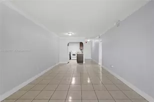 980 NE 170th St, North Miami Beach, FL 33162 - Photo 7