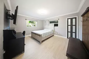 300 NE 175th St, North Miami Beach, FL 33162 - Photo 27