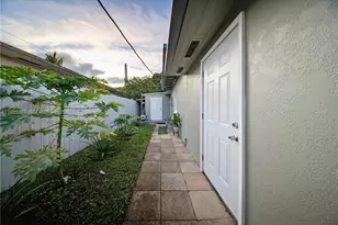 300 NE 175th St, North Miami Beach, FL 33162 - Photo 47