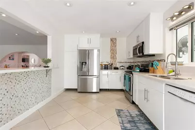 1900 N Victoria Park Rd, Fort Lauderdale, FL 33305 - Photo 11