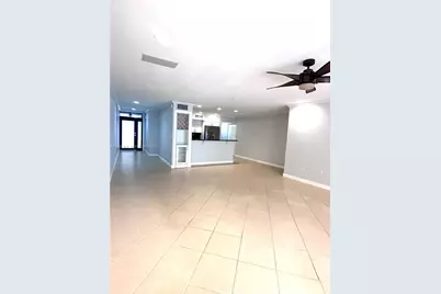 6442 Milk Wagon Ln, Miami Lakes, FL 33014 - Photo 7