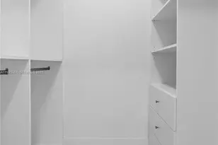 2000 Island Blvd, Aventura, FL 33160 - Photo 33