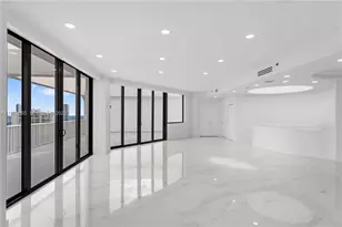 2000 Island Blvd, Aventura, FL 33160 - Photo 5