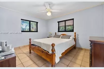 9155 SW 179th St, Palmetto Bay, FL 33157 - Photo 15