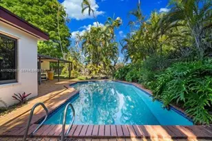 9155 SW 179th St, Palmetto Bay, FL 33157 - Photo 7