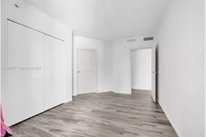 801 S Miami Ave #2405, Miami, FL 33130 - Photo 29