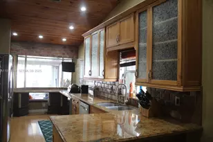 18801 NW 5th St, Pembroke Pines, FL 33029 - Photo 7