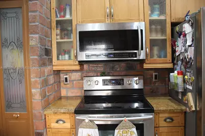 18801 NW 5th St, Pembroke Pines, FL 33029 - Photo 9