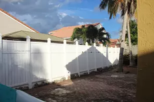 18801 NW 5th St, Pembroke Pines, FL 33029 - Photo 17