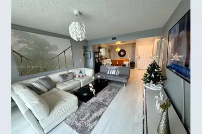 2711 Ocean Club Blvd #202, Hollywood, FL 33019 - Photo 17