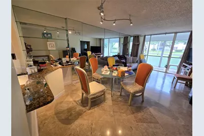 114 Royal Park Dr #1B, Oakland Park, FL 33309 - Photo 3
