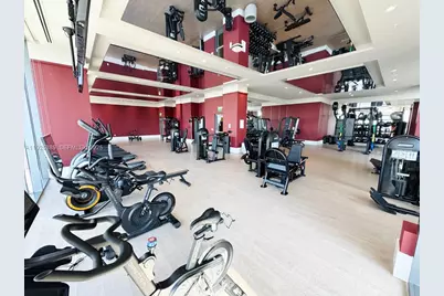 11 NE 6th #2813, Miami, FL 33132 - Photo 9