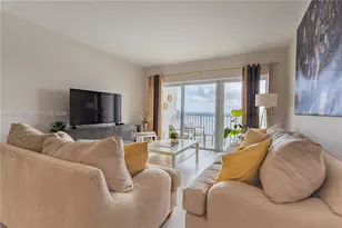 300 SE Bayview Dr, Sunny Isles Beach, FL 33160 - Photo 5