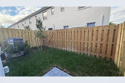 1096 SE 2nd Ter #1096, Miami, FL 33034 - Photo 35