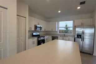 1096 SE 2nd Terrace, Miami, FL 33034 - Photo 9