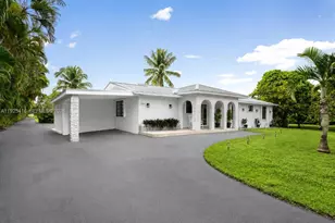 20450 SW 198th Ave, Miami, FL 33187 - Photo 3