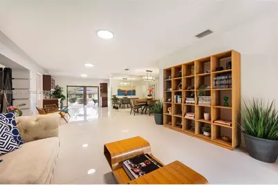 20450 SW 198th Ave, Miami, FL 33187 - Photo 17